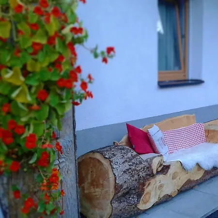 Valrunzhof Direkt Am Seilbahncenter Farmház *