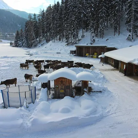 Valrunzhof Direkt Am Seilbahncenter Farmház *