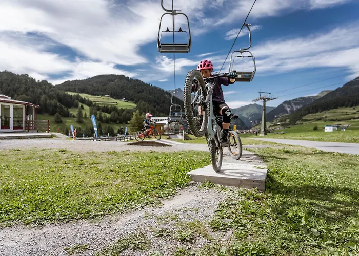 Agroturismo Valrunzhof Direkt Am Seilbahncenter Nauders