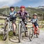 Vakantieboerderij Valrunzhof Direkt Am Seilbahncenter *