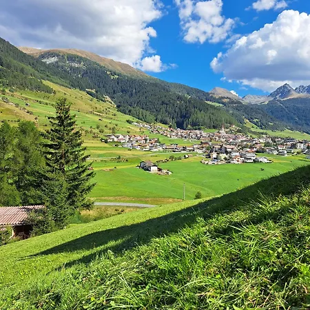 Valrunzhof Direkt Am Seilbahncenter Farm stay Nauders