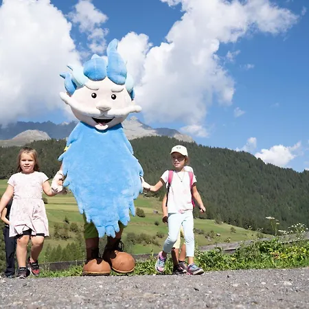 Valrunzhof Direkt Am Seilbahncenter Vakantieboerderij